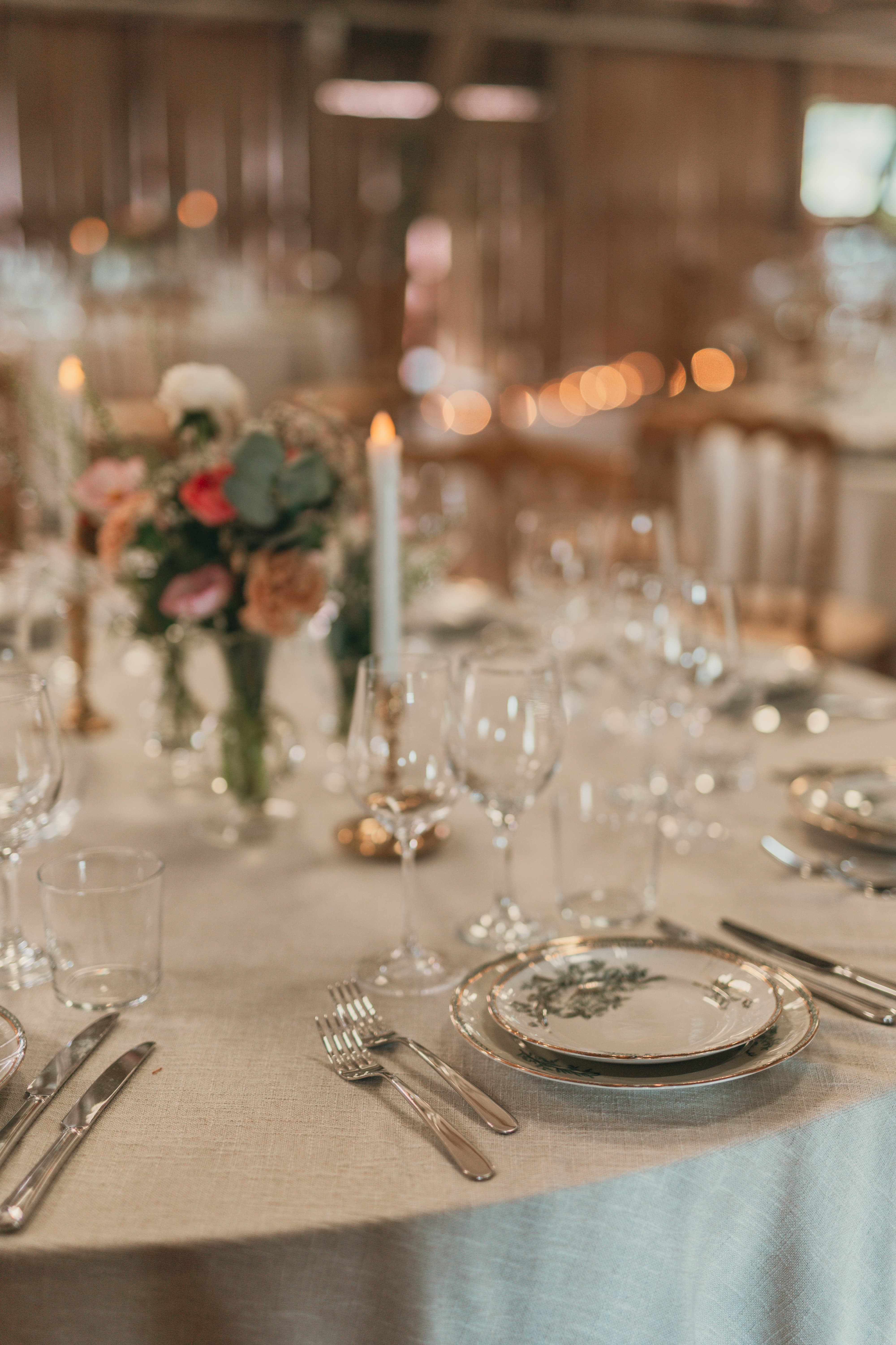 Dekoration och blomsterarrangemang